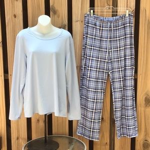 Fleece PJ Set, L Fits XL, Like New!
